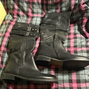Black boots size 10